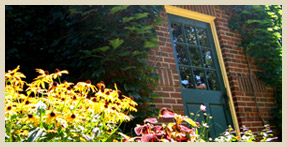 Beautiful Flowers & Landscaping  - Fair Oaks Apartment Homes